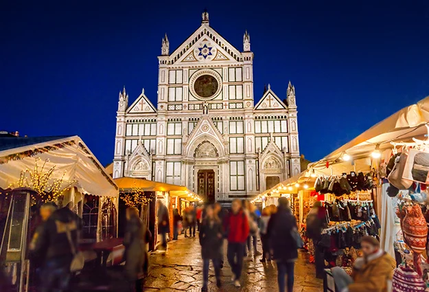 le-reve-de-naim-magazine-florence-christmas-market-in-Piazza-Santa-Croce-hero