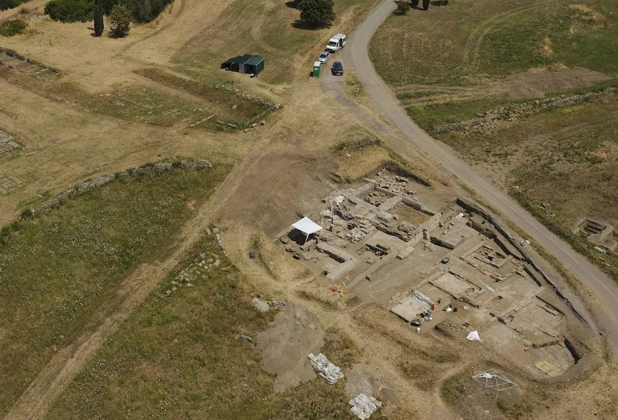 le-reve-de-naim-magazine-rome-alcheological-site-of-gabii-2